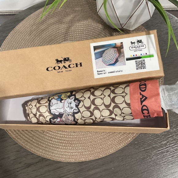 None Accessories - Chic Brown Umbrella with Cat Motif